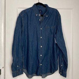 Men’s GAP Denim Button Up